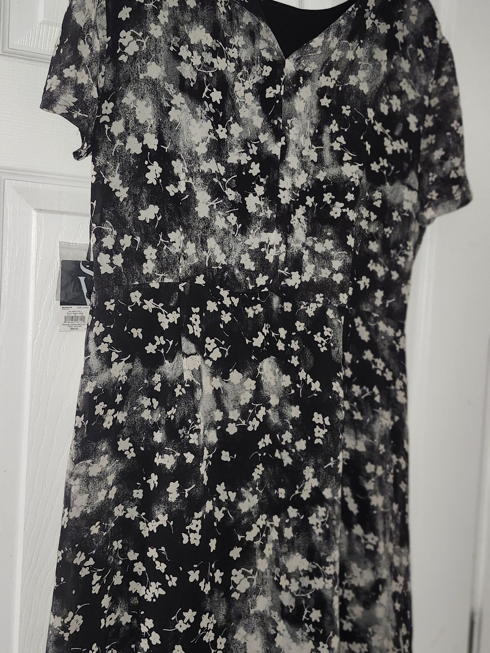 Vera Wang Black and White Floral Midi Dress